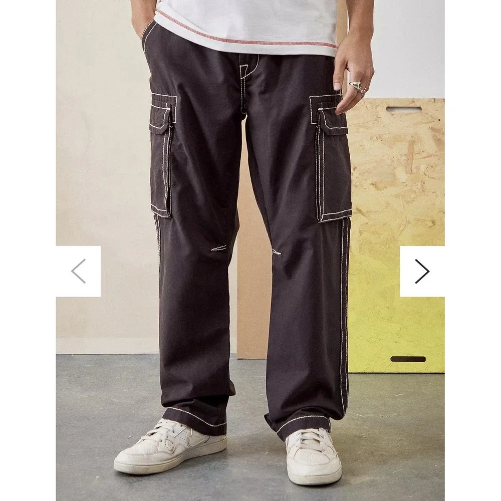 True Religion Black Big T Classic Cargo Pants Men's 40x30 Y2K Drawstring Baggy